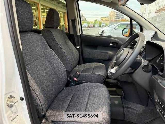 Toyota SIENTA 2026-01 8661580-15