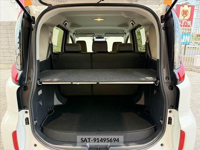 Toyota SIENTA 2026-01 8661580-18