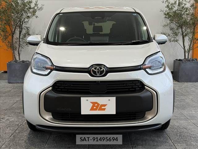 Toyota SIENTA 2026-01 8661580-8