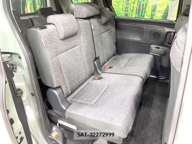 Toyota SIENTA 2024-03 8661578-9