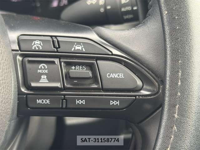 Toyota SIENTA 2023-07 8661582-9