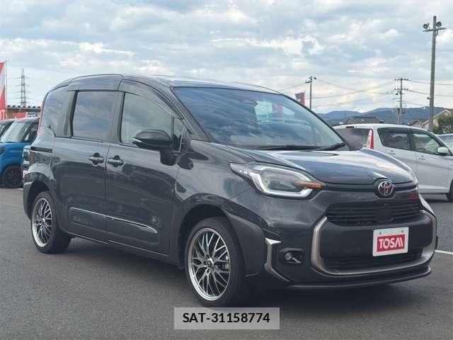 Toyota SIENTA 2023-07 8661582-19