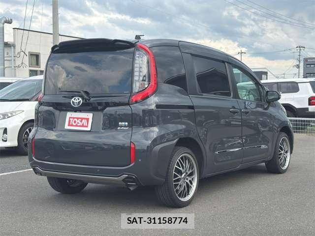 Toyota SIENTA 2023-07 8661582-20