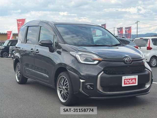 Toyota SIENTA 2023-07 8661582-27