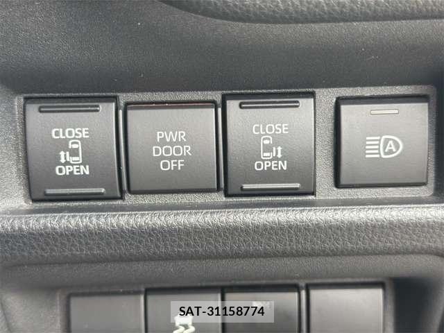 Toyota SIENTA 2023-07 8661582-8