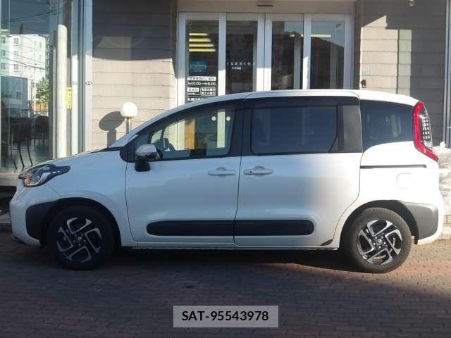 Toyota SIENTA 2024-01 8661575-29