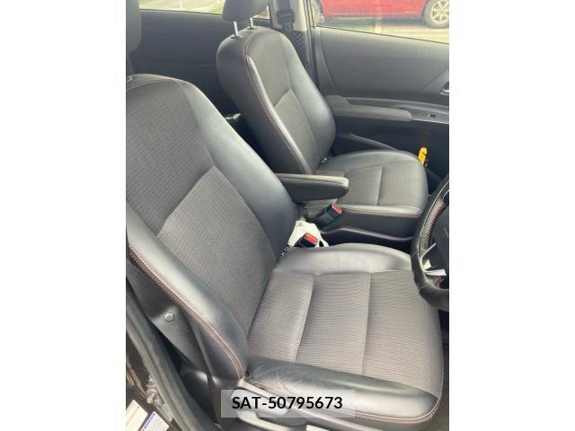 Toyota SIENTA 2018-07 8661599-14