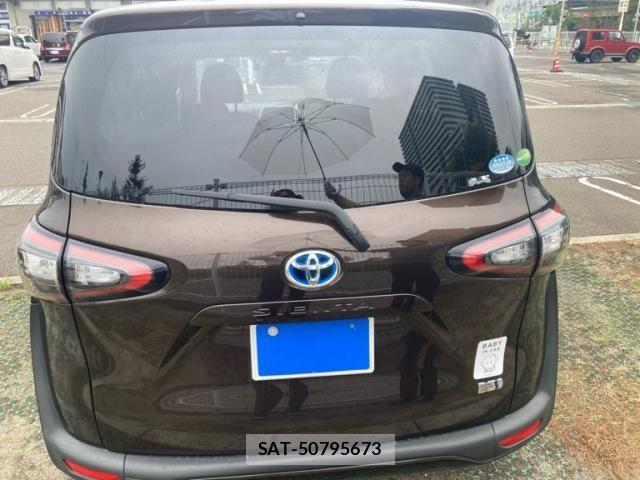 Toyota SIENTA 2018-07 8661599-4