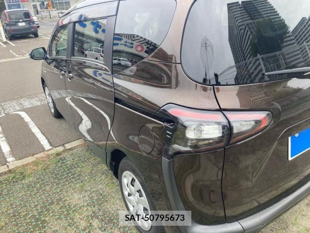 Toyota SIENTA 2018-07 8661599-5