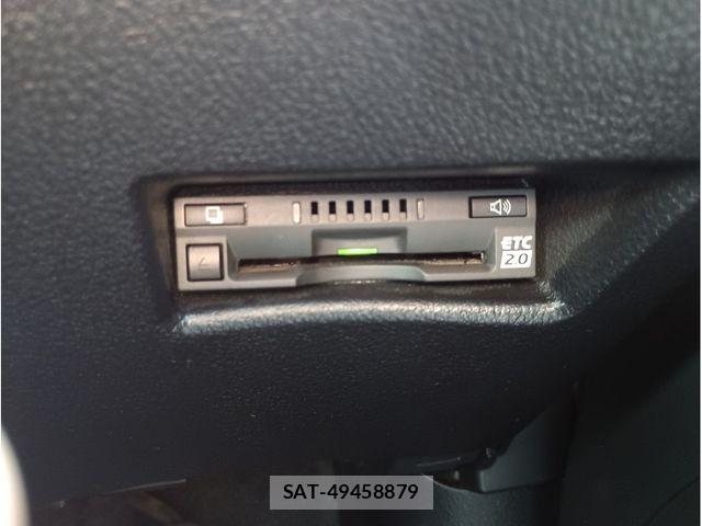 Toyota SIENTA 2019-12 8661586-13