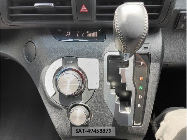 Toyota SIENTA 2019-12 8661586-14