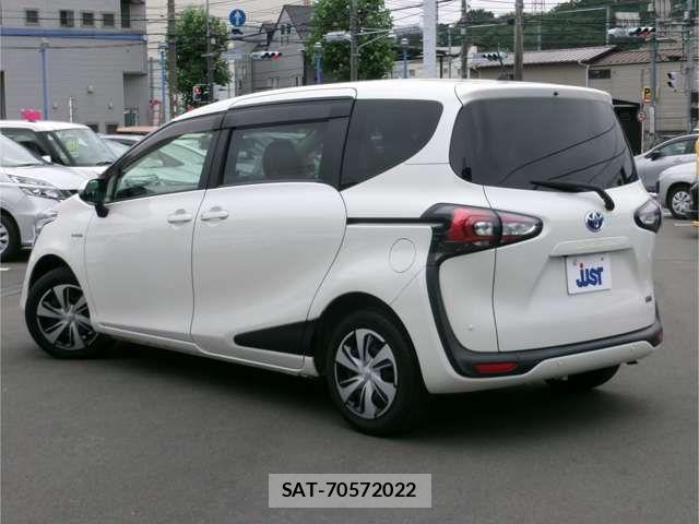 Toyota SIENTA 2020-02 8666909-1