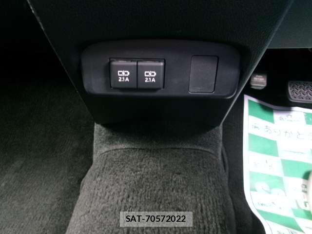 Toyota SIENTA 2020-02 8666909-20