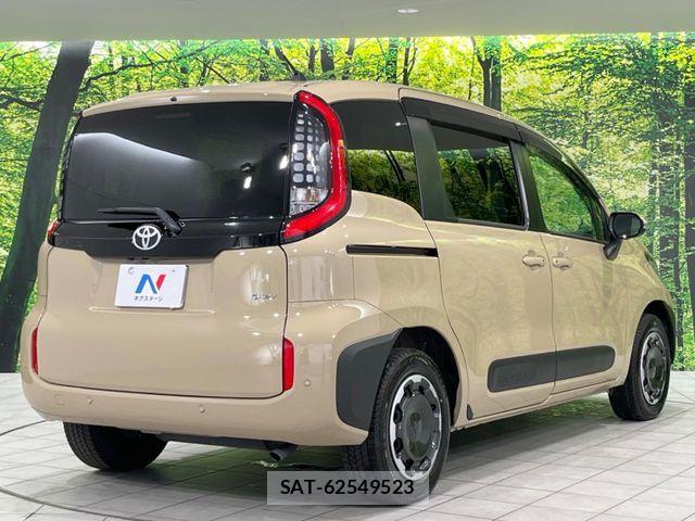 Toyota SIENTA 2024-05 8661579-18
