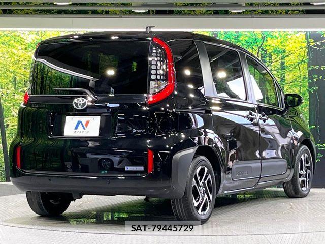 Toyota SIENTA 2024-09 8686564-16