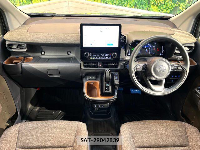 Toyota SIENTA 2023-10 8686563-1