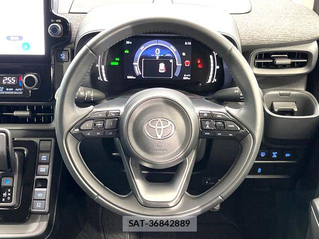 Toyota SIENTA 2025-09 8686554-10