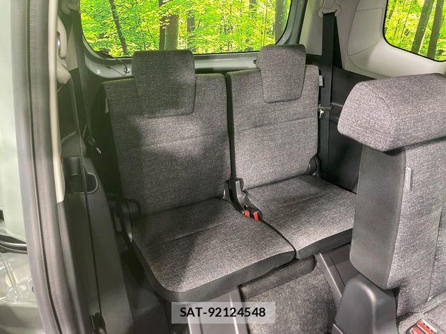 Toyota SIENTA 2023-08 8686562-9