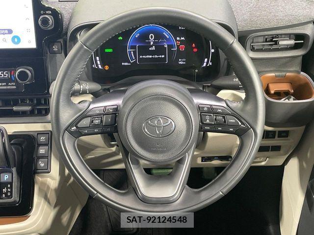 Toyota SIENTA 2023-08 8686562-11