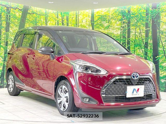 Toyota SIENTA 2021-10 8686565-16