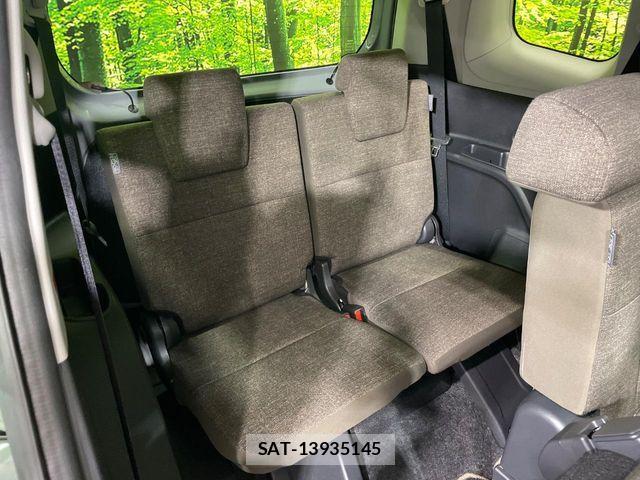 Toyota SIENTA 2025-04 8686561-9