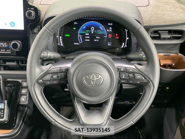 Toyota SIENTA 2025-04 8686561-11