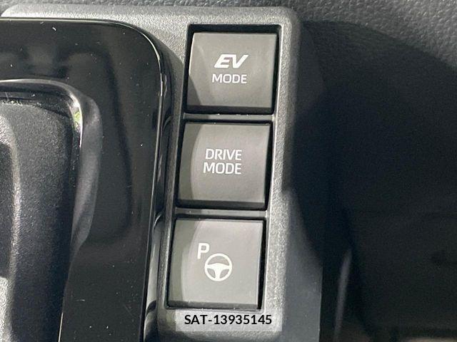 Toyota SIENTA 2025-04 8686561-6