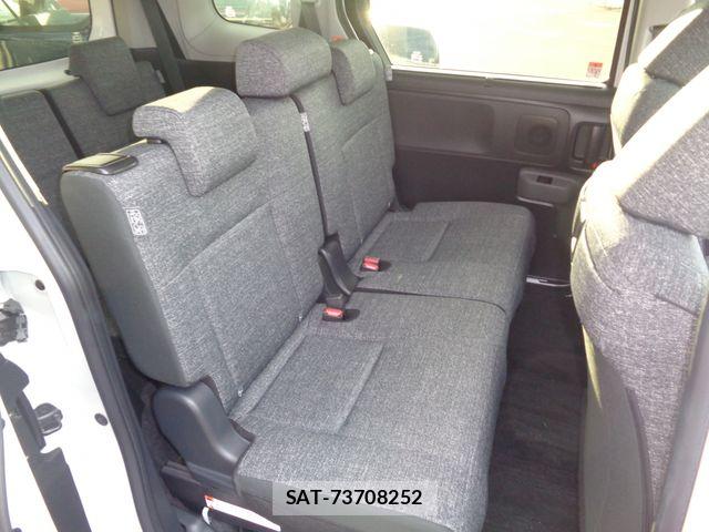 Toyota SIENTA 2022-10 8745871-9