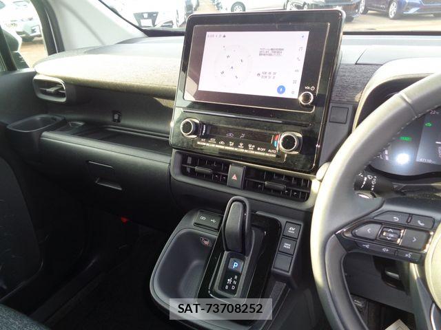 Toyota SIENTA 2022-10 8745871-17