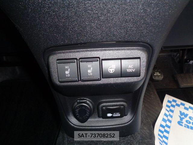Toyota SIENTA 2022-10 8745871-18