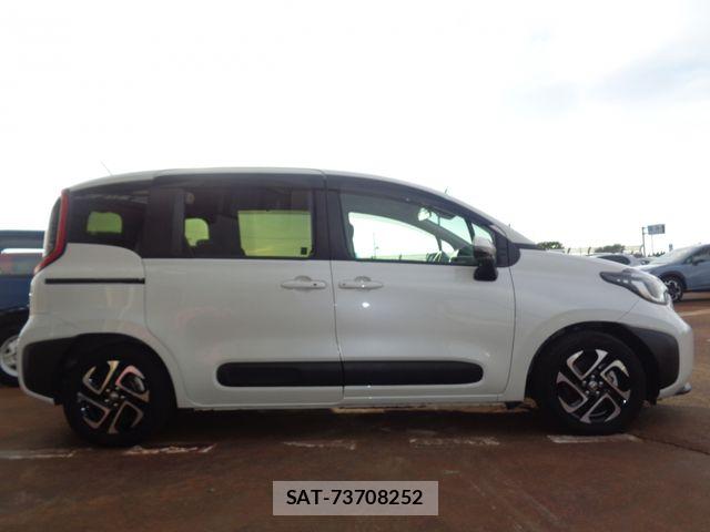 Toyota SIENTA 2022-10 8745871-5