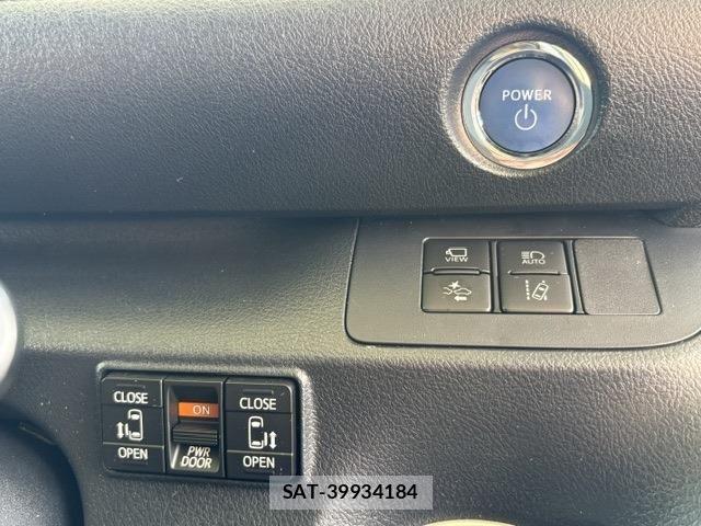 Toyota SIENTA 2021-07 8745877-20
