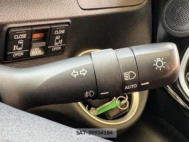 Toyota SIENTA 2021-07 8745877-24
