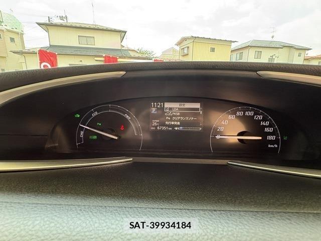 Toyota SIENTA 2021-07 8745877-28