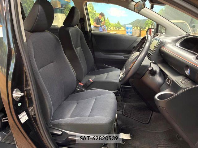 Toyota SIENTA 2017-03 8744187-7