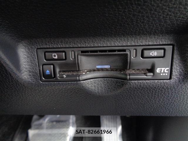 Toyota SIENTA 2024-07 8745874-26