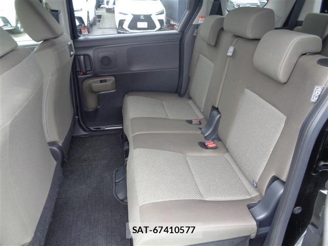 Toyota SIENTA 2023-05 8745875-11