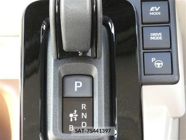 Toyota SIENTA 2023-07 8745870-10