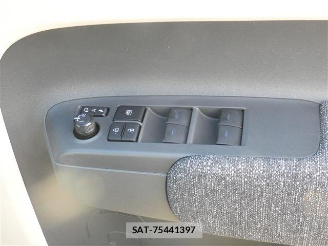 Toyota SIENTA 2023-07 8745870-20