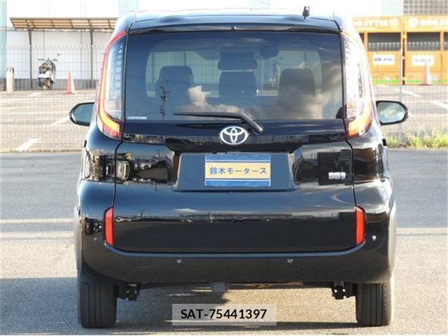 Toyota SIENTA 2023-07 8745870-4