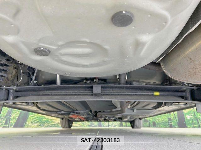 Toyota SIENTA 2021-10 8745878-18