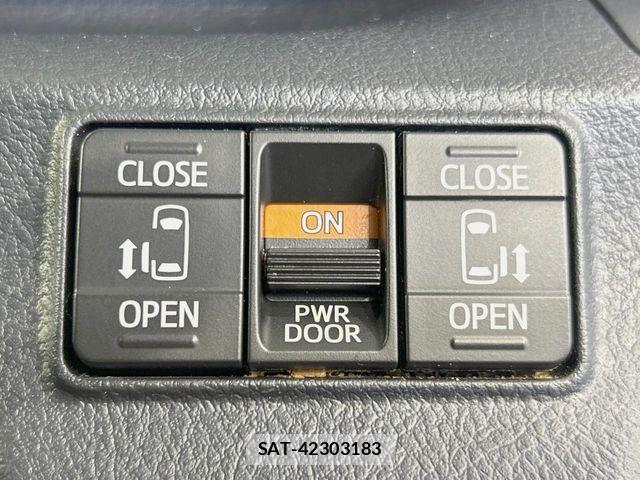 Toyota SIENTA 2021-10 8745878-4