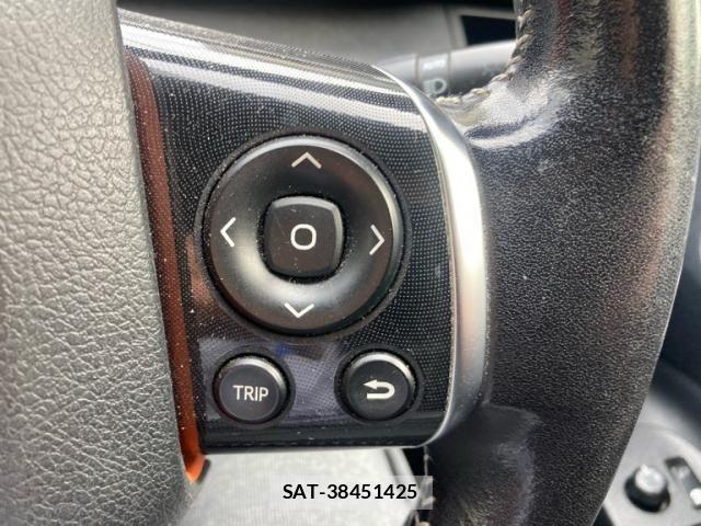 Toyota SIENTA 2015-10 8744142-10
