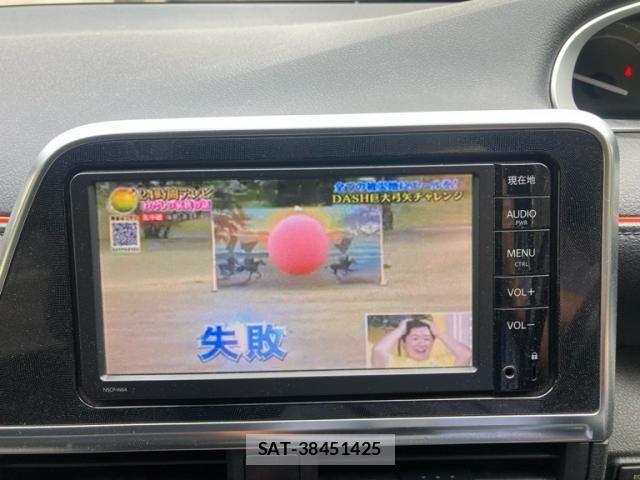 Toyota SIENTA 2015-10 8744142-18