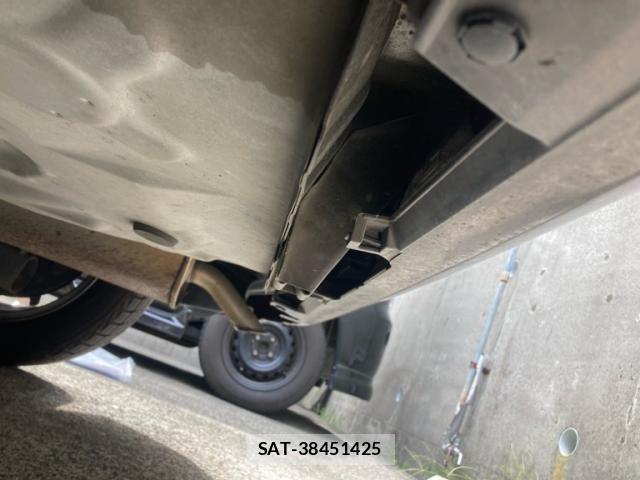 Toyota SIENTA 2015-10 8744142-20