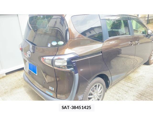 Toyota SIENTA 2015-10 8744142-3