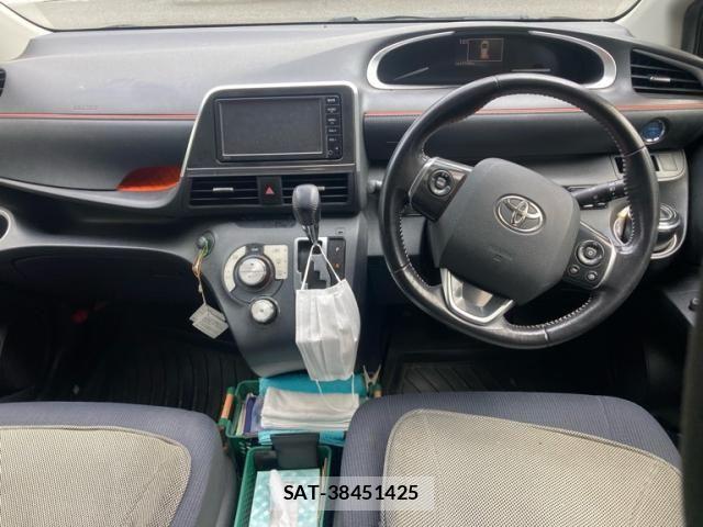Toyota SIENTA 2015-10 8744142-7