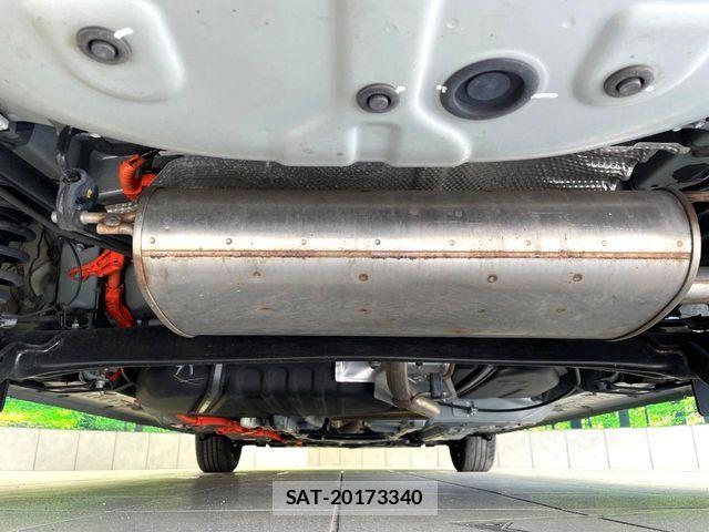 Toyota SIENTA 2023-11 8745873-18