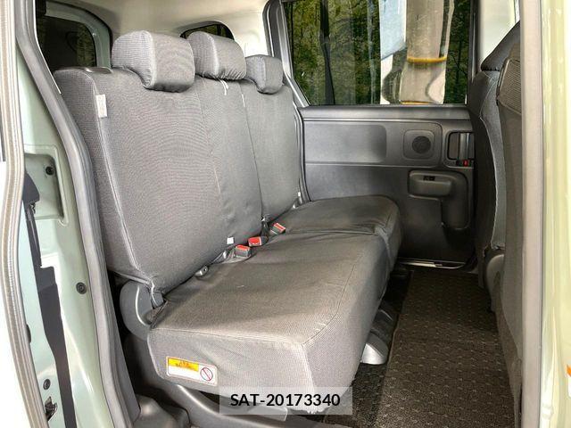 Toyota SIENTA 2023-11 8745873-8