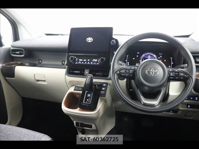 Toyota SIENTA 2024-12 8745864-1